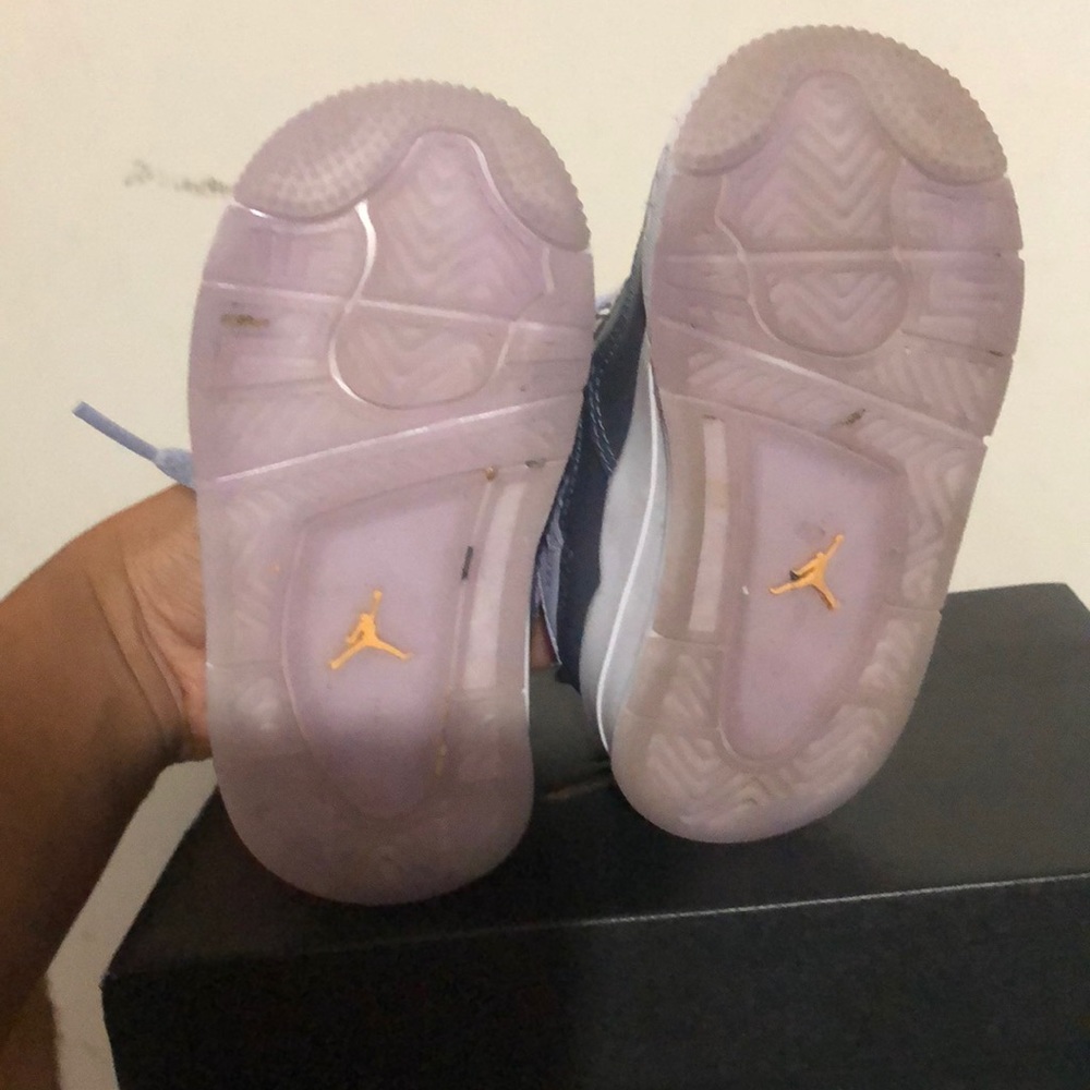 Jordan 4 Retro SE - Picture 3 of 4